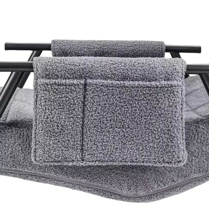 Fauteuil à bascule rembourré en tissu Teddy, fauteuil à bascule moderne avec appui-tête réglable et poches latérales amovibles