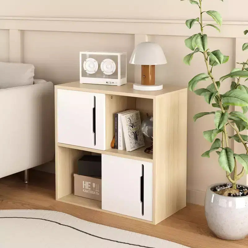 Meuble de rangement moderne en bois avec portes coulissantes, organisateur à 2 niveaux avec étagères ouvertes et fermées, finition bois naturel avec panneaux blancs, pour salon