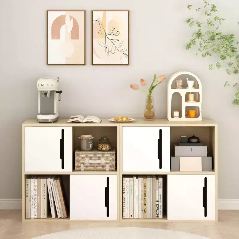 Meuble de rangement moderne en bois avec portes coulissantes, organisateur à 2 niveaux avec étagères ouvertes et fermées, finition bois naturel avec panneaux blancs, pour salon
