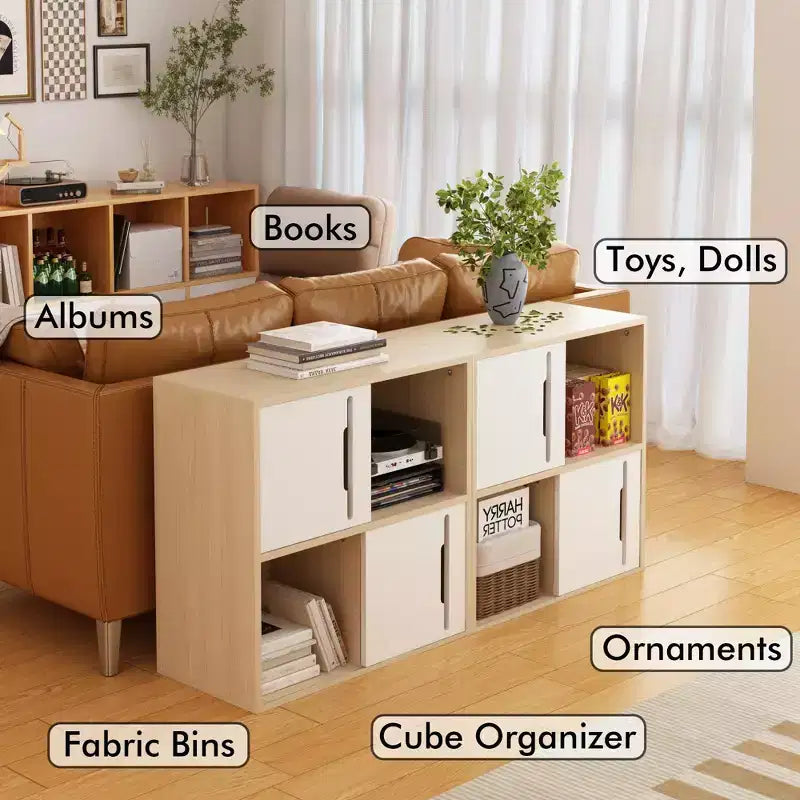Meuble de rangement moderne en bois avec portes coulissantes, organisateur à 2 niveaux avec étagères ouvertes et fermées, finition bois naturel avec panneaux blancs, pour salon